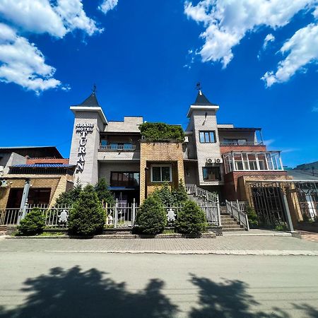 Turan Semey Grand Hotel Exterior foto